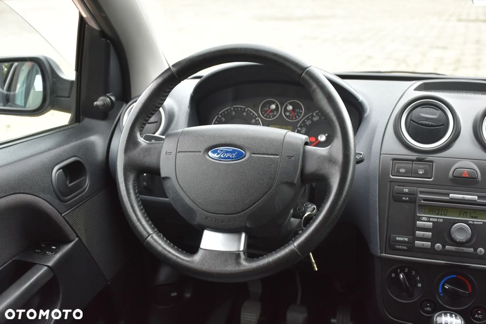Ford Fiesta 1.4 Style - 10