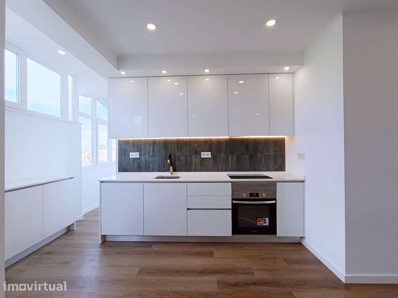 Apartamento remodelado centro Amadora - Grande imagem: 4/22