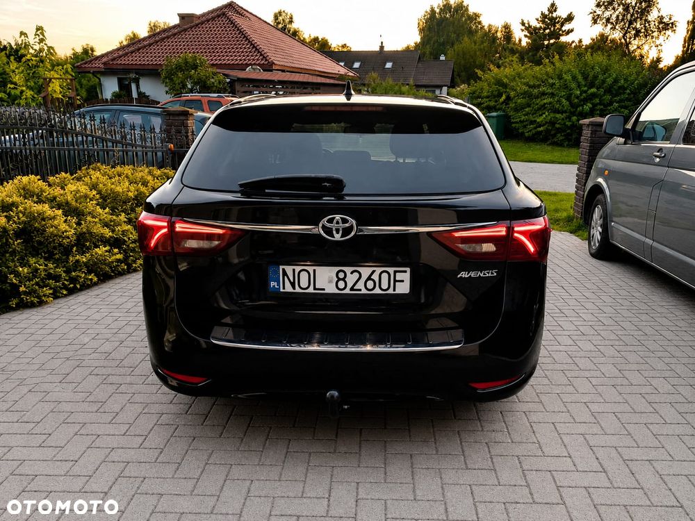 Toyota Avensis 2.0 D-4D Prestige - 4