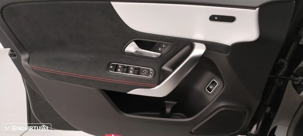 Mercedes-Benz A 200 Limousine Standard - 27