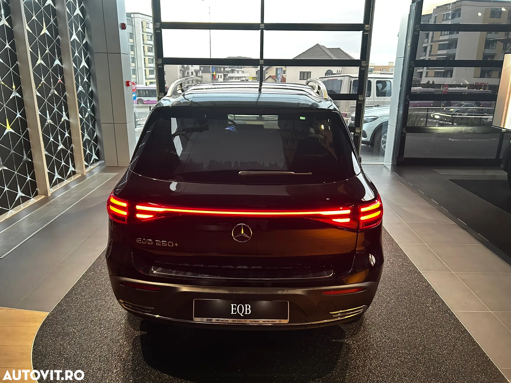 Mercedes-Benz EQB 250+ - 4