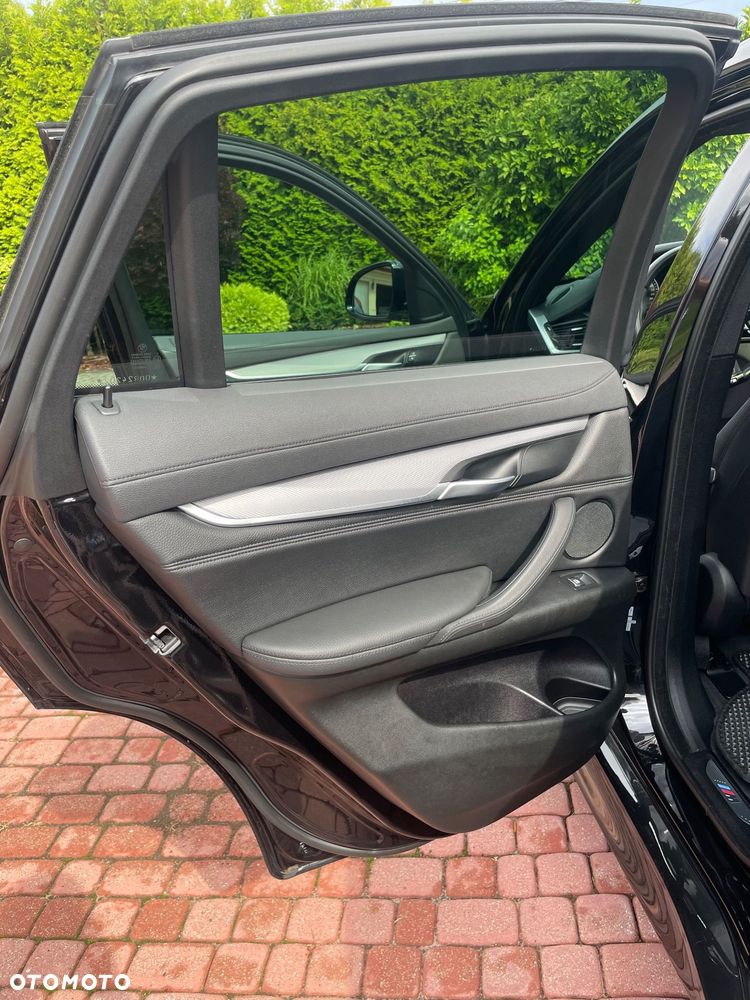BMW X6 xDrive30d - 13