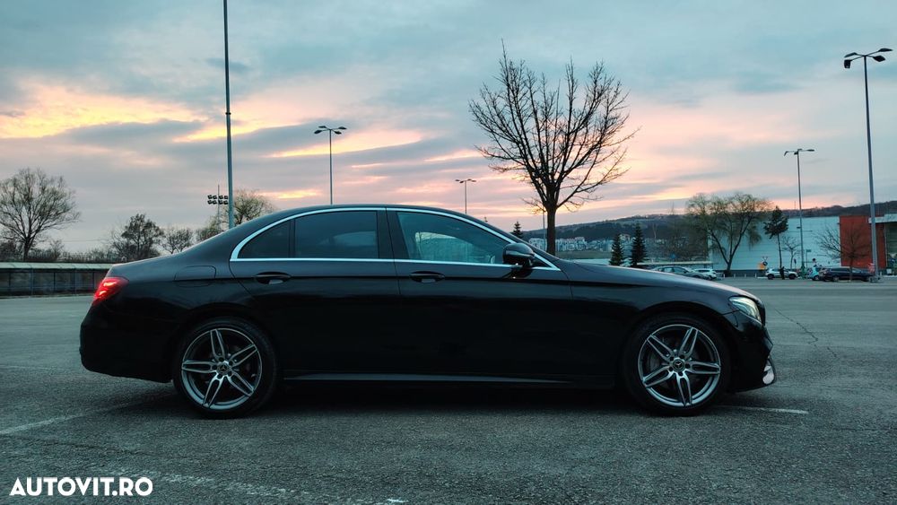 Mercedes-Benz E 220 d 4MATIC 9G-TRONIC AMG Line - 3