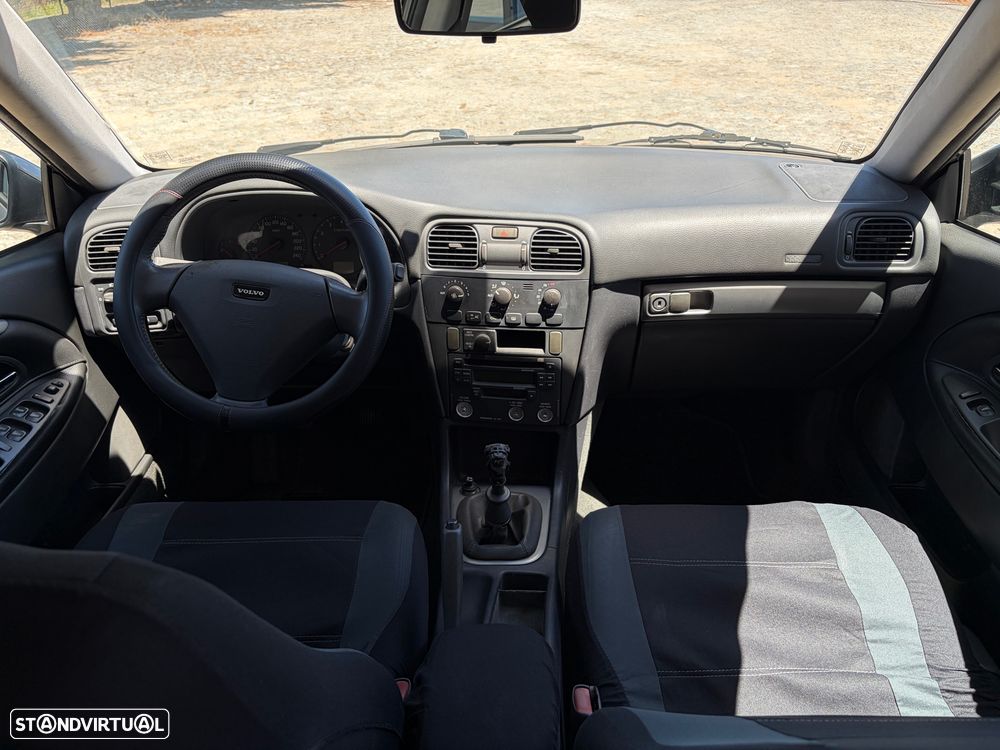 Volvo V40 1.6 Base - 6