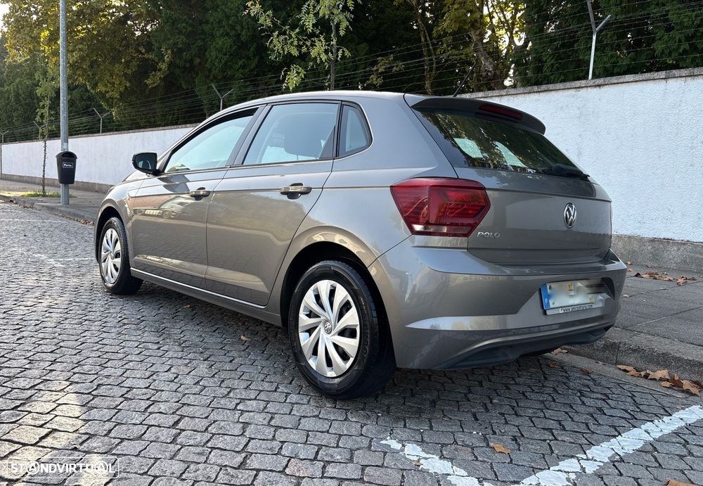 VW Polo 1.0 Confortline - 2