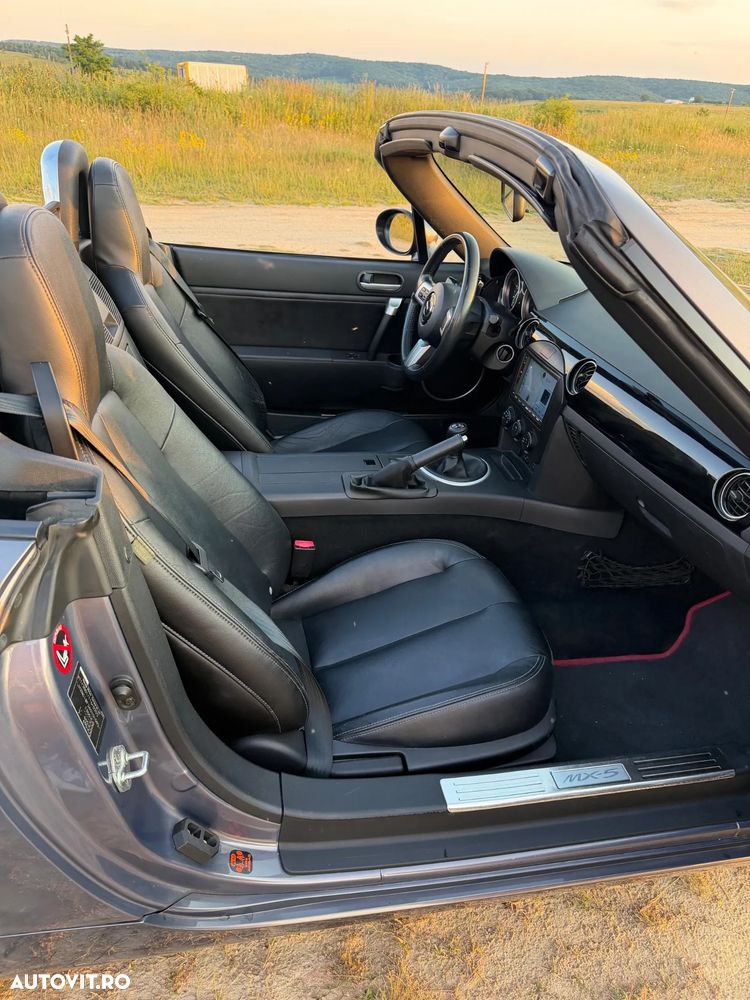 Mazda MX-5 2.0 MZR 3rd Generation - 12