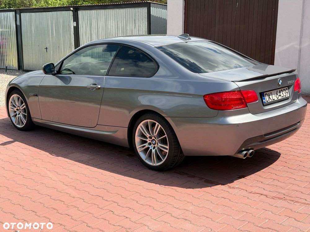 BMW Seria 3 330d xDrive - 5