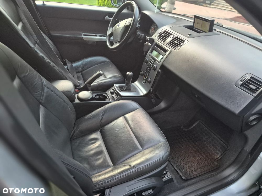 Volvo V50 2.0D Momentum - 32