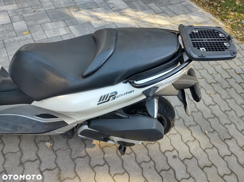 Piaggio MP-3 - 6