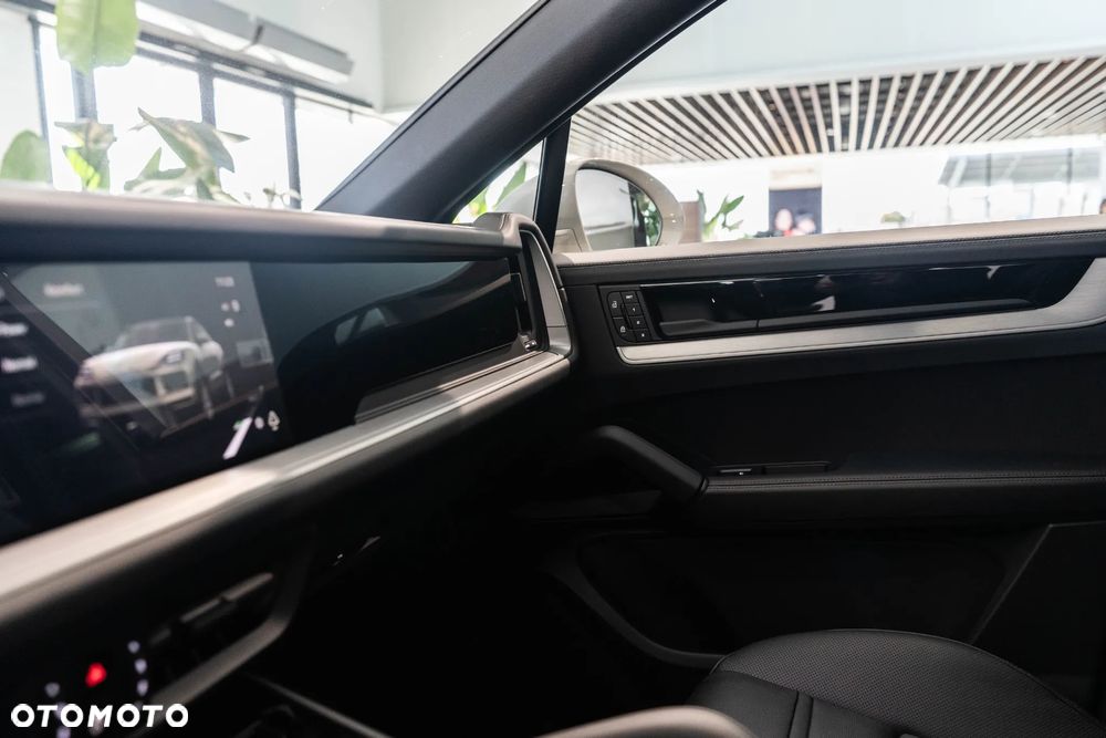 Porsche Cayenne E-Hybrid PHEV - 23
