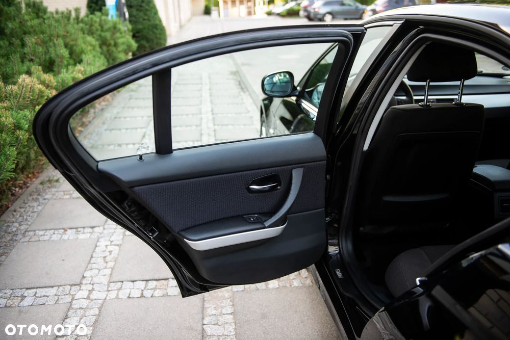 BMW Seria 3 320d - 18
