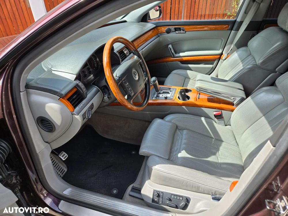 Volkswagen Phaeton - 9