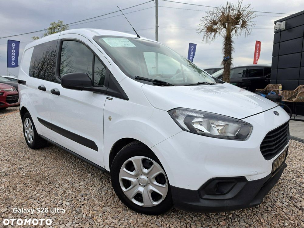 Ford Transit Courier - 4