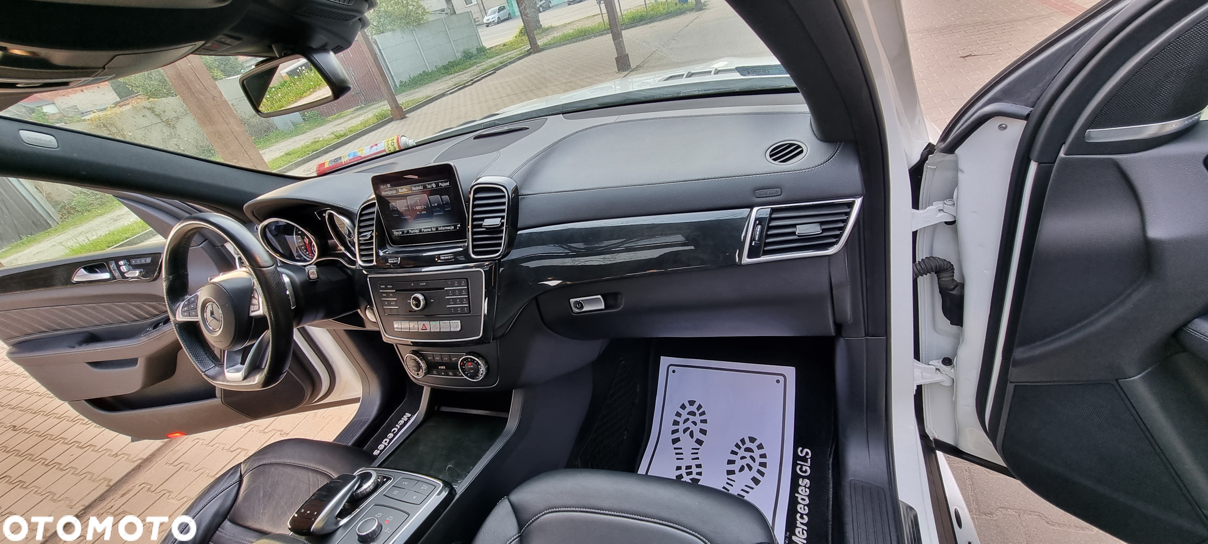 Mercedes-Benz GLS 350 d 4-Matic - 25