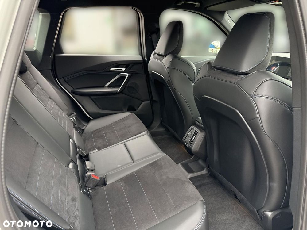 BMW iX1 eDrive20 66.5kWh M Sport - 19