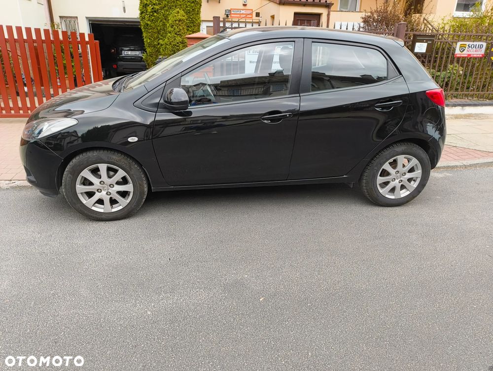 Mazda 2 - 4