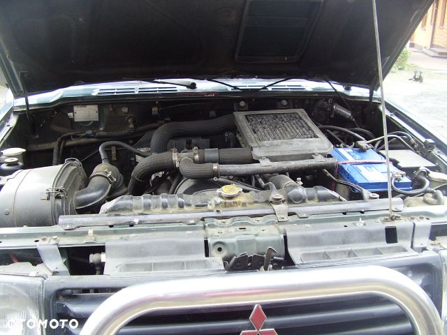 Mitsubishi Pajero - 9