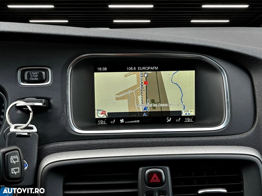 Volvo V40 D2 Powershift Momentum - 22