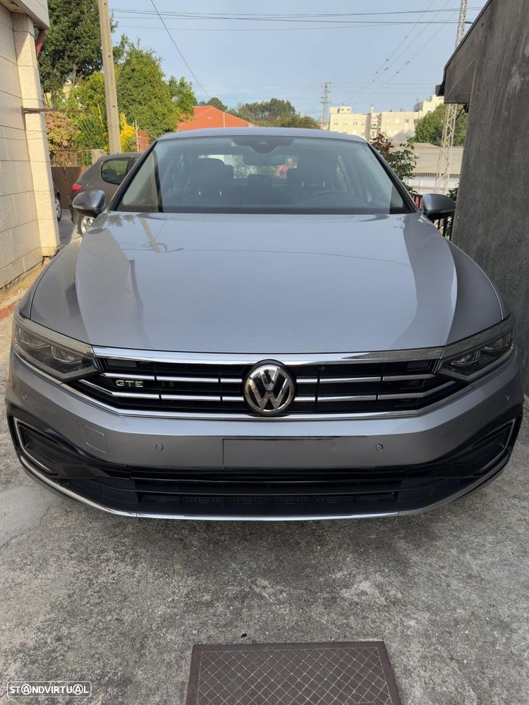 VW Passat - 2