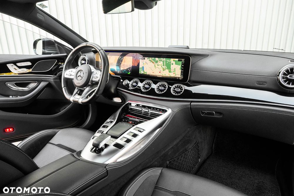 Mercedes-Benz AMG GT 43 Speedshift TCT 9G - 34