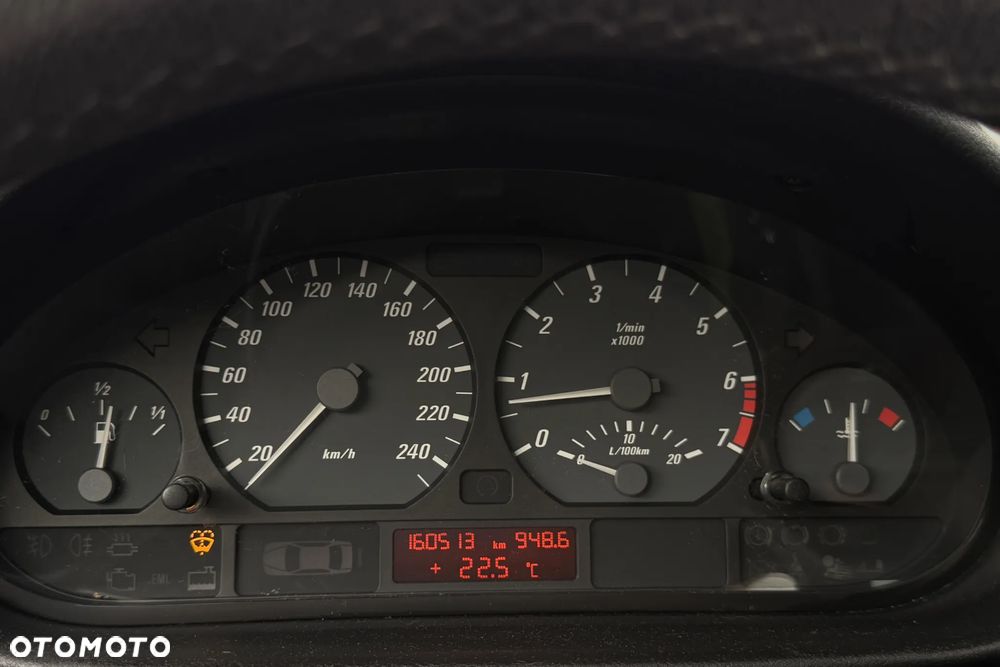BMW Seria 3 323 CI - 13