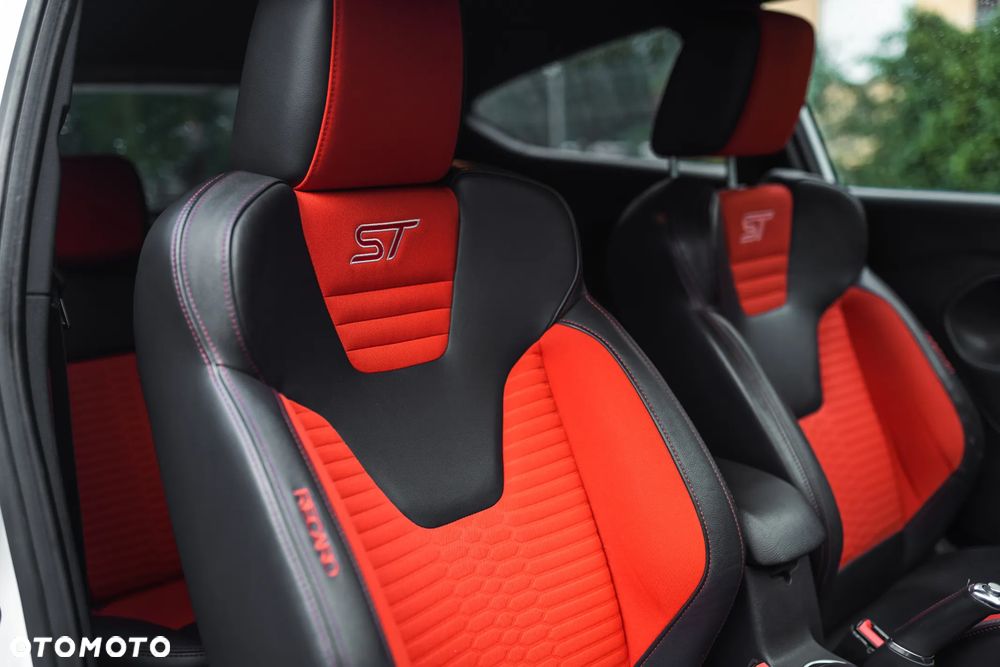 Ford Fiesta - 35