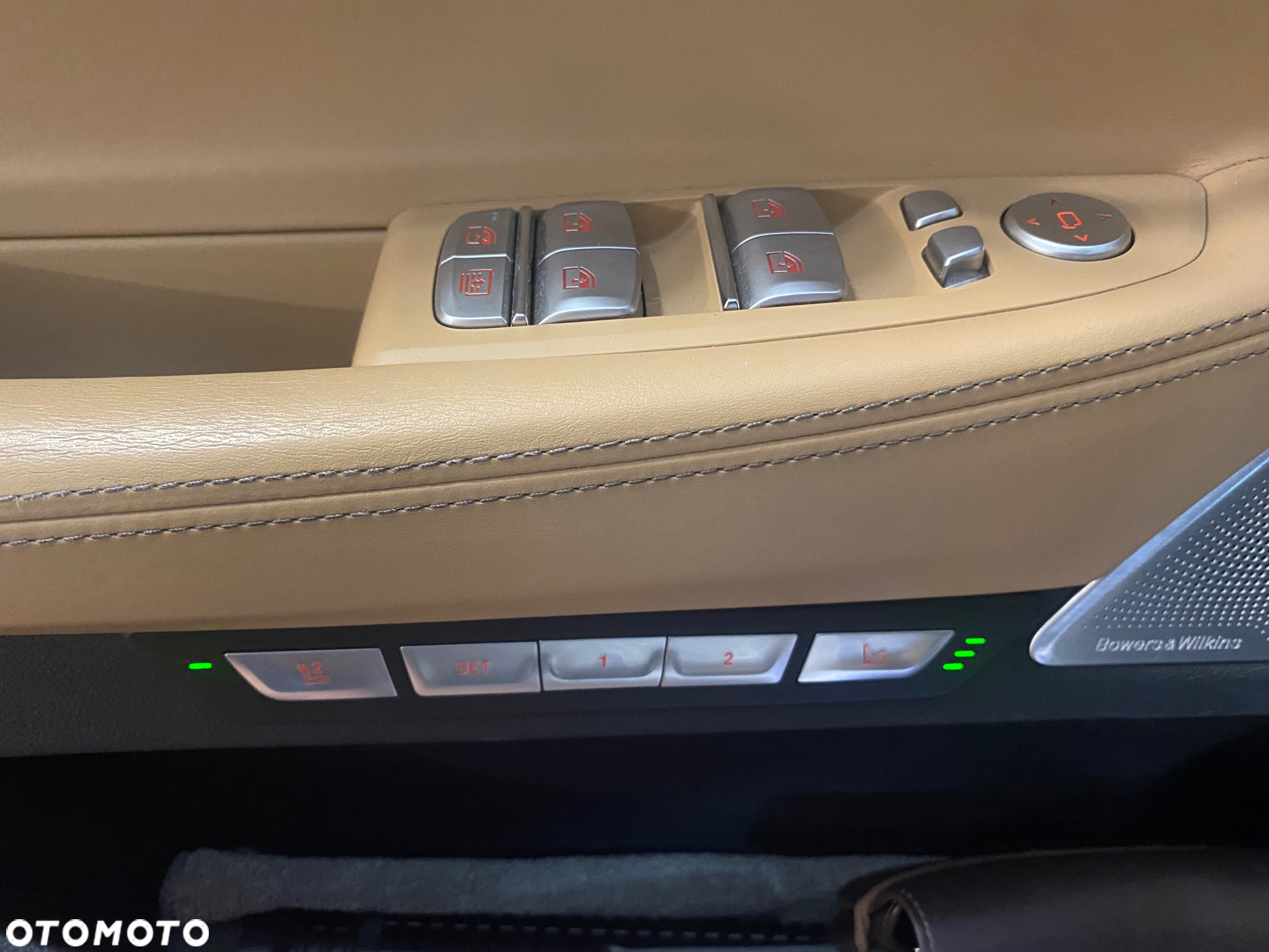 BMW Seria 7 750Li xDrive - 25