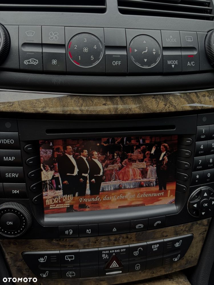 Mercedes-Benz Klasa E 320 CDI 4-Matic T Avantgarde - 10