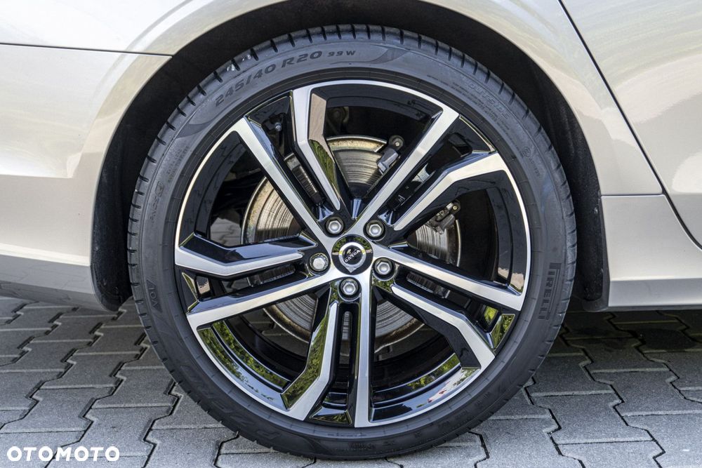 Volvo V90 - 19