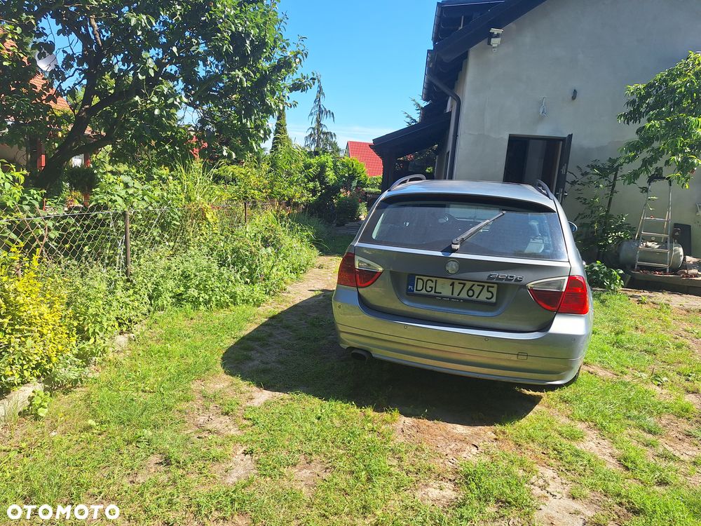 BMW Seria 3 320d DPF - 3