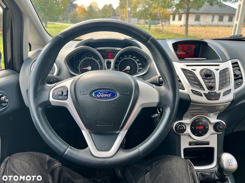 Ford Fiesta - 20