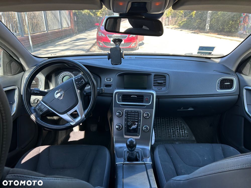 Volvo V60 D3 Momentum - 1