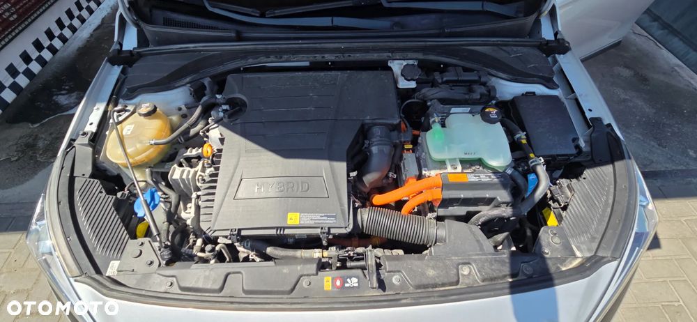 Hyundai IONIQ 1.6 GDI Premium - 33