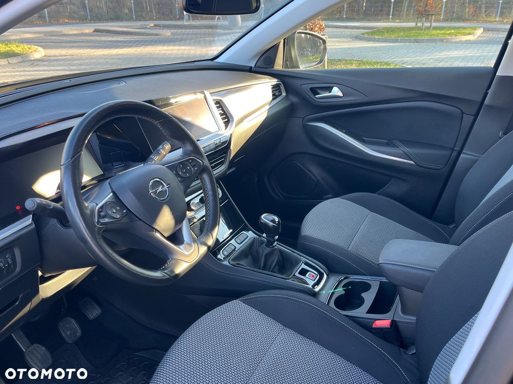 Opel Grandland 1.2 T Business Edition S&S - 17