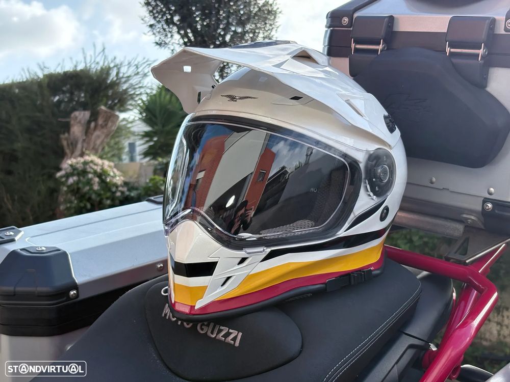 Moto Guzzi V85 TT - 37