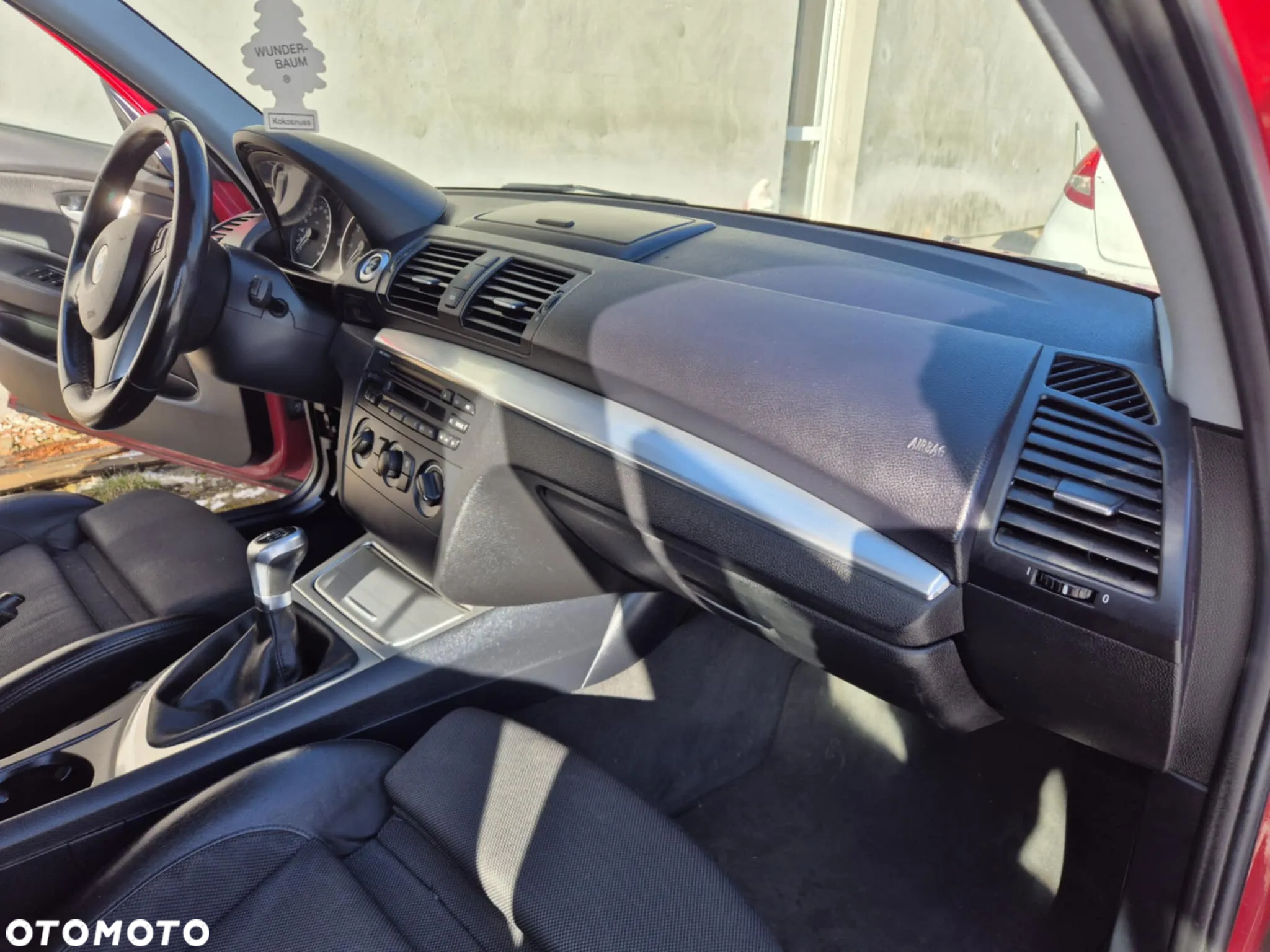 BMW Seria 1 116i - 11