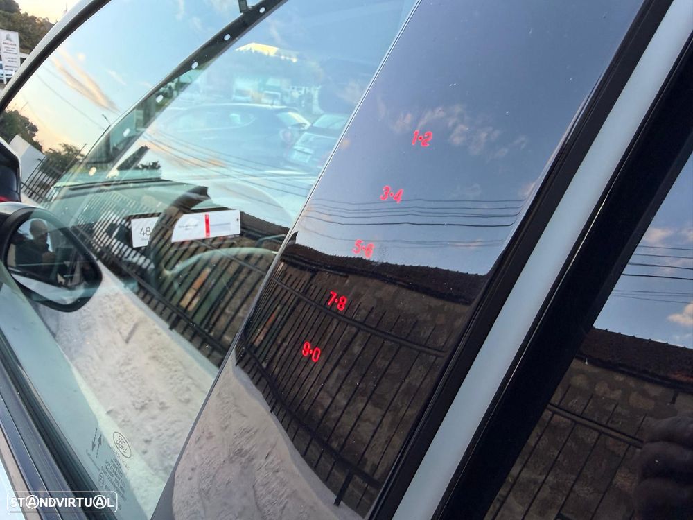 Ford Mustang Mach-E Standard - 36