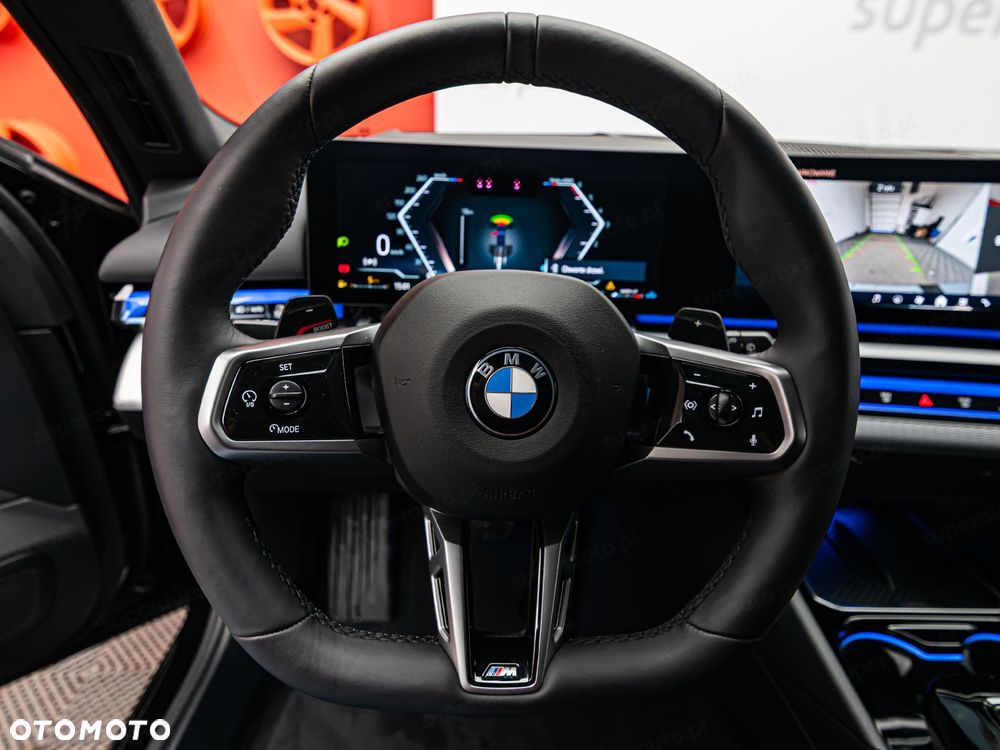BMW Seria 5 - 16