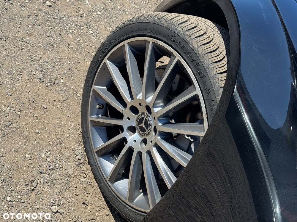 Mercedes-Benz Klasa C 300 9G-TRONIC - 17