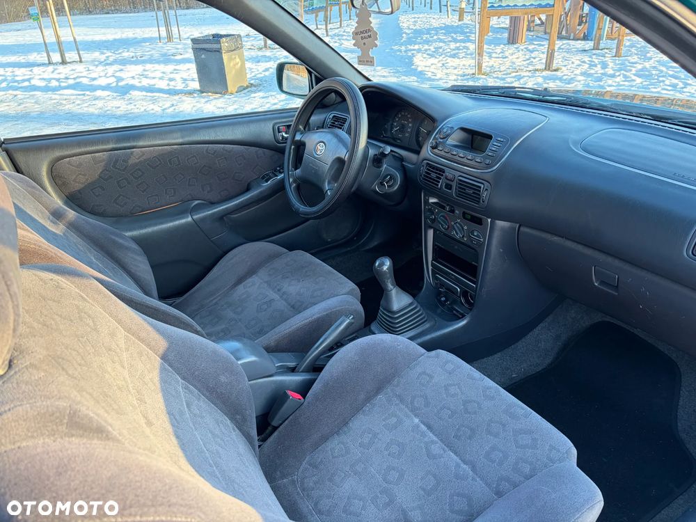 Toyota Corolla 2.0 D-4D Base - 14