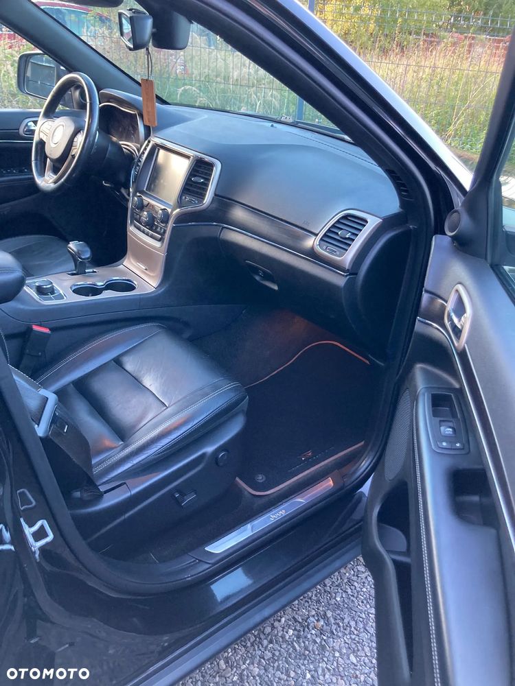 Jeep Grand Cherokee - 9