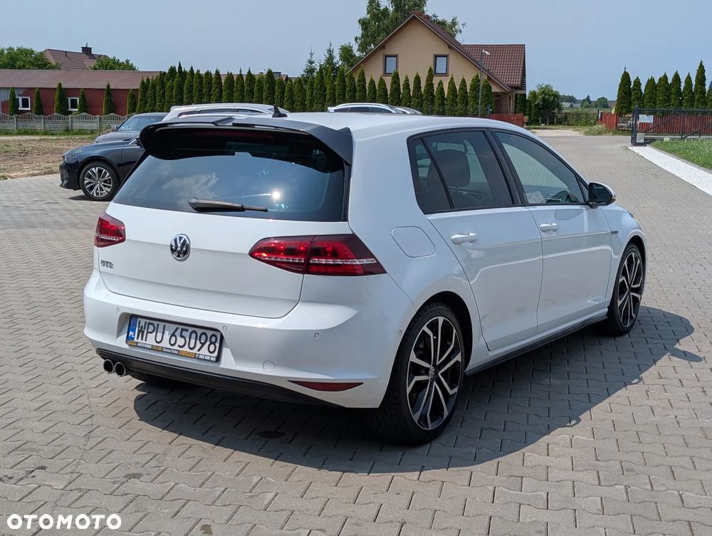 Volkswagen Golf GTD (BlueMotion Technology) DSG - 16