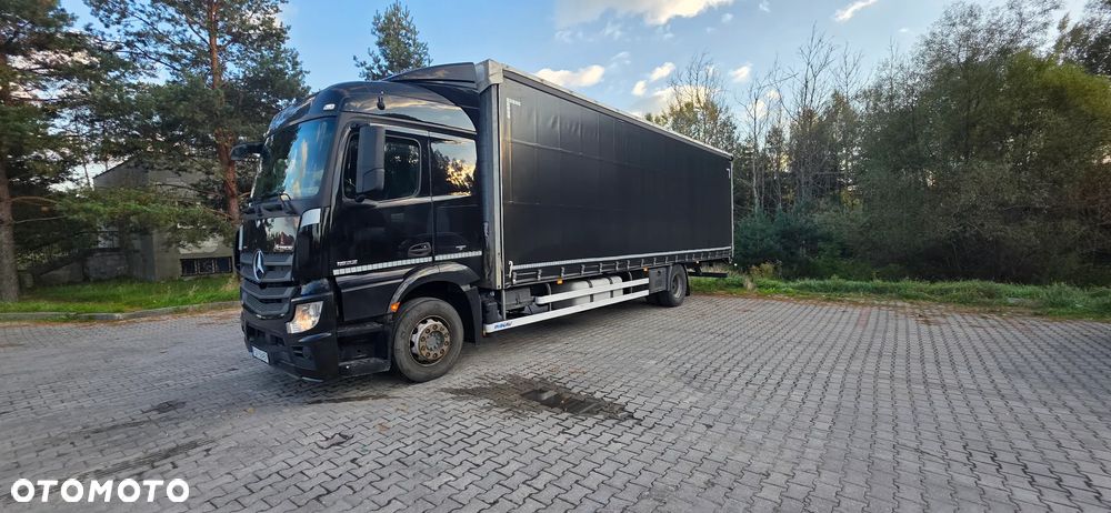 Mercedes-Benz ACTROS - 1