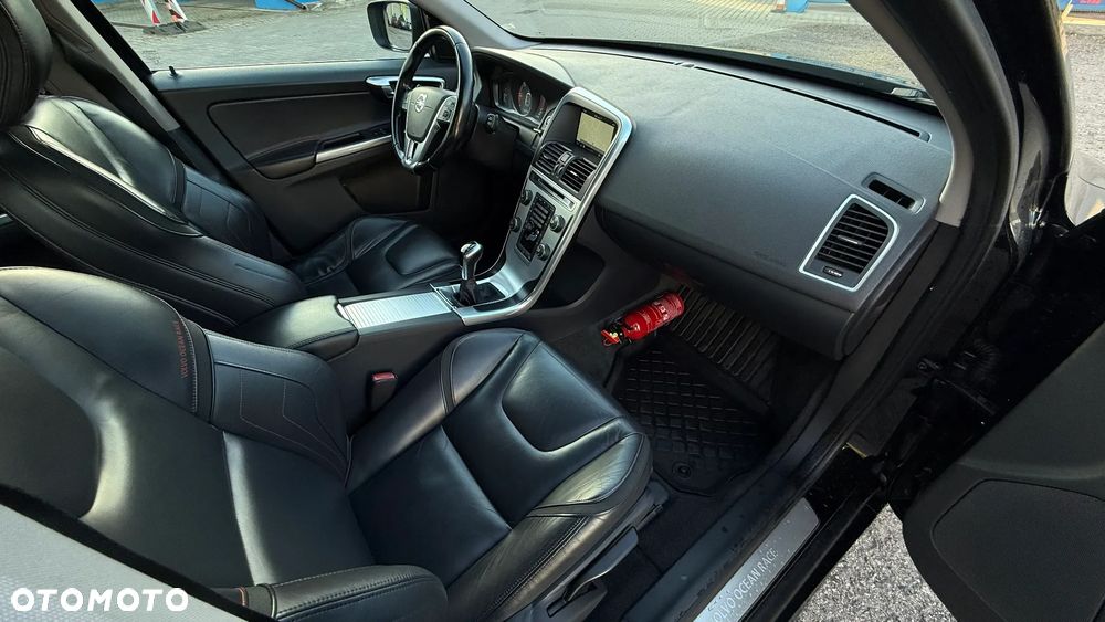 Volvo XC 60 D3 Drive-E Momentum - 16