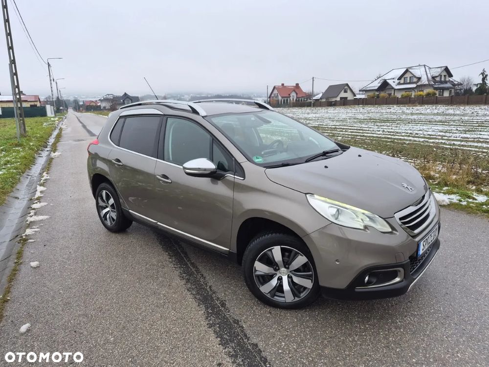 Peugeot 2008 e-HDi FAP 92 STOP & START Allure - 11