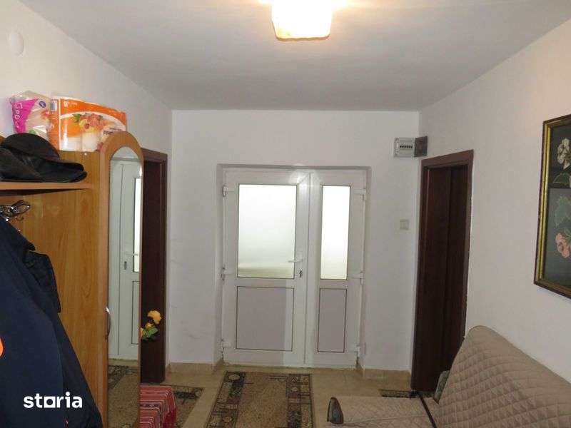 Casa 4 camere Tg-Jiu Gorj  zona Pandurasu - Imagine principală: 4/8