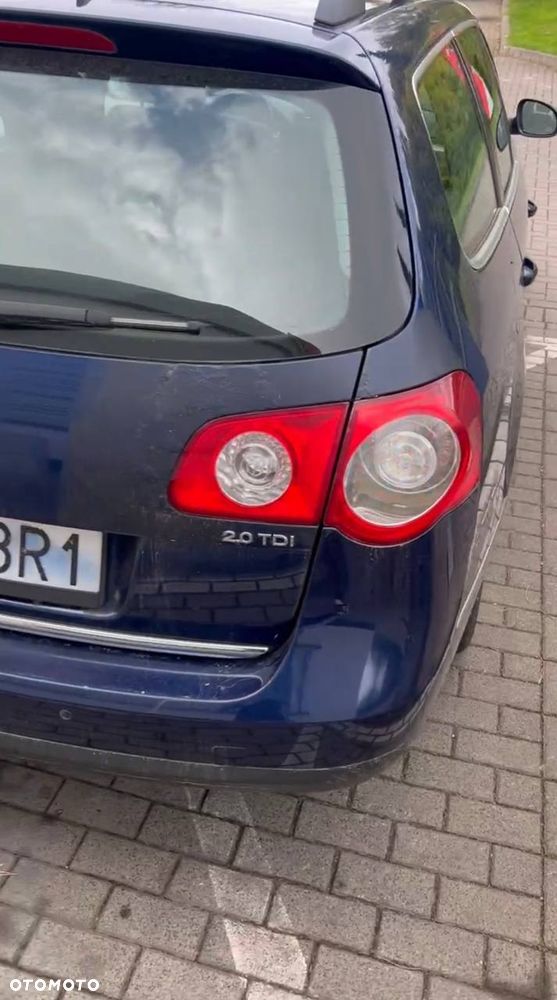 Volkswagen Passat 2.0 TDI Comfortline - 6