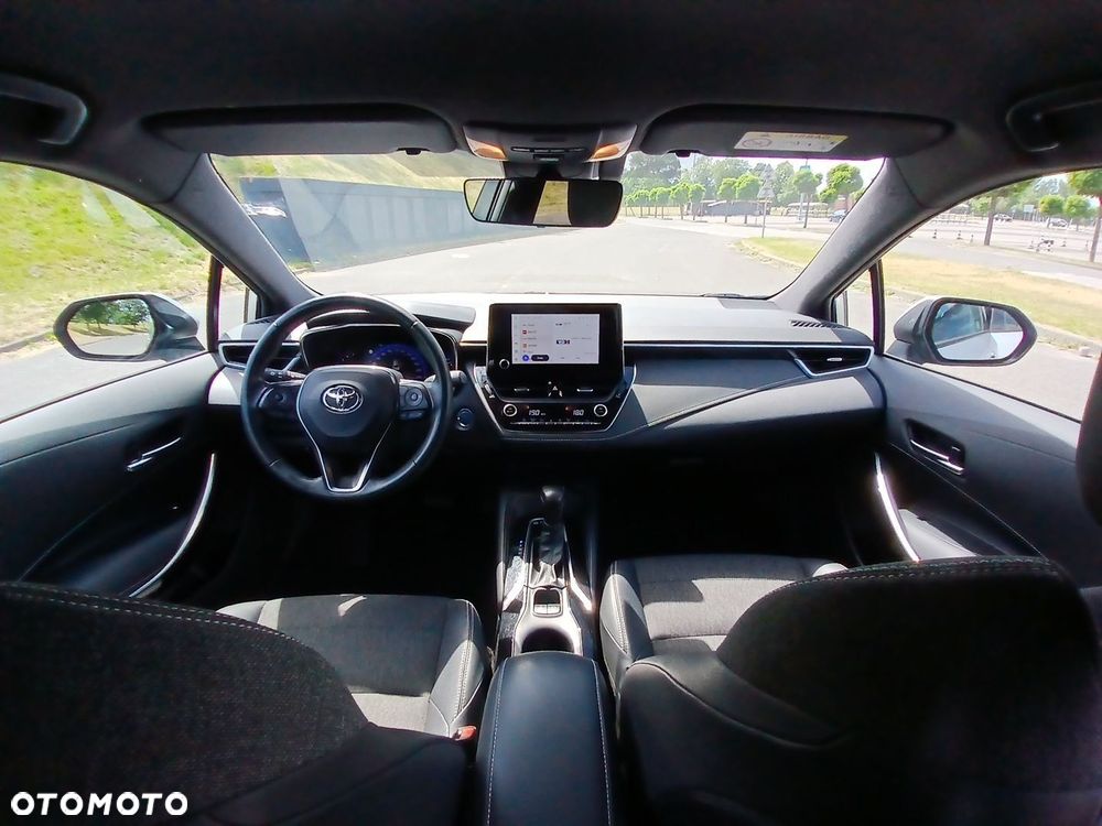 Toyota Corolla 1.8 Hybrid Comfort - 22