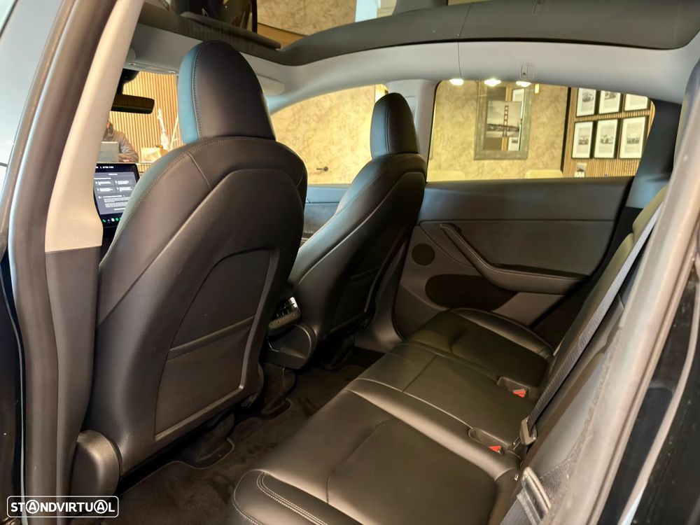 Tesla Model Y Performance Tração Integral - 26