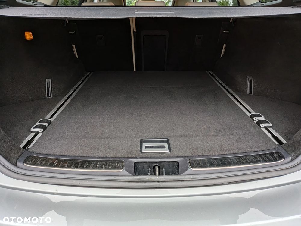 Toyota Avensis 2.0 Prestige EU5 MS - 11